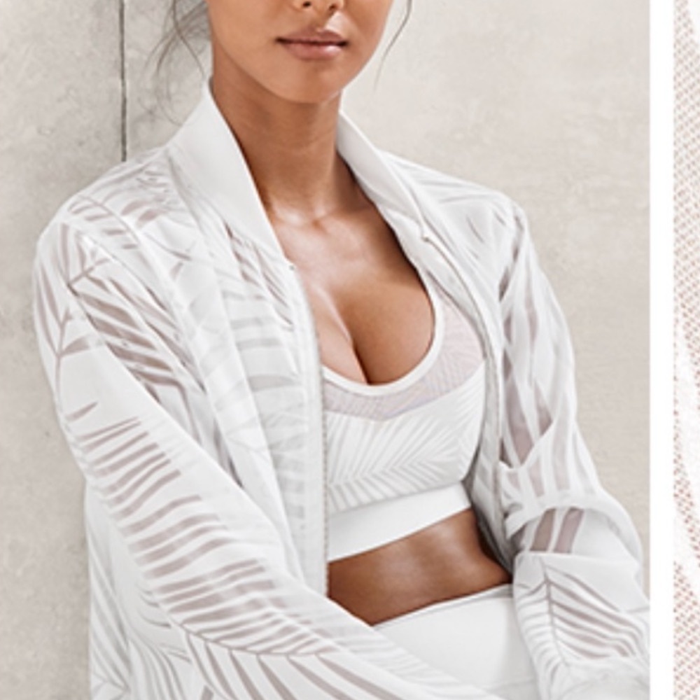 Victoria Secret Sport Knock out palm jacket size XS